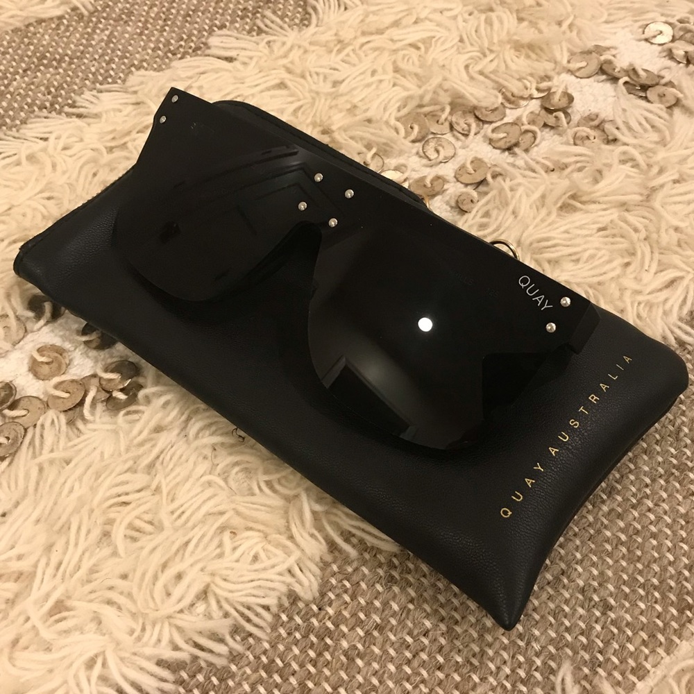 Quay Australia QUAYXKYLIE Sunglasses